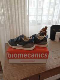 Бебешки спортни обувки,Biomecanics,размер 24.За момче
