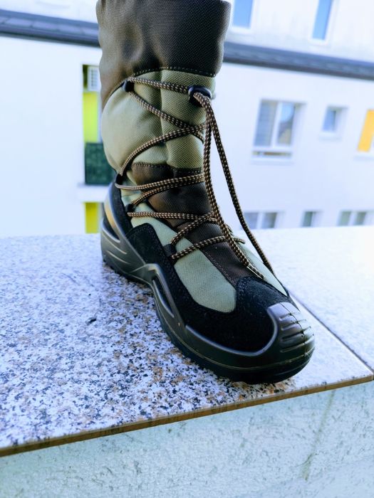 Lowa îmblănite Goretex pt lucru cu crăpături finuțe exterior