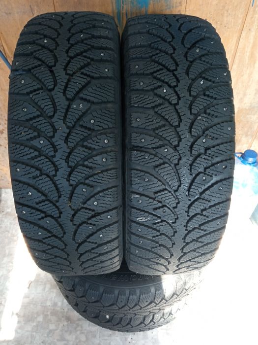205.65.R15 резины продам