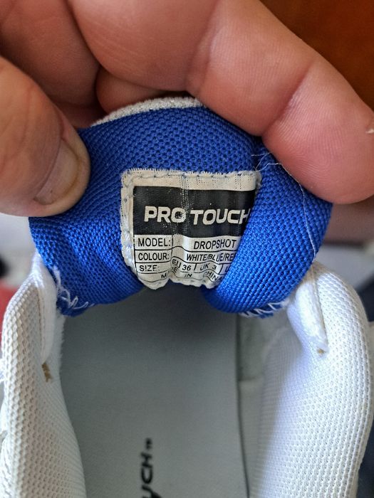 Adidasi tenis de masa