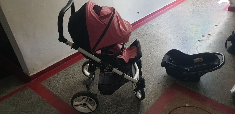 Carucior 3 in 1 Venicci Roz.