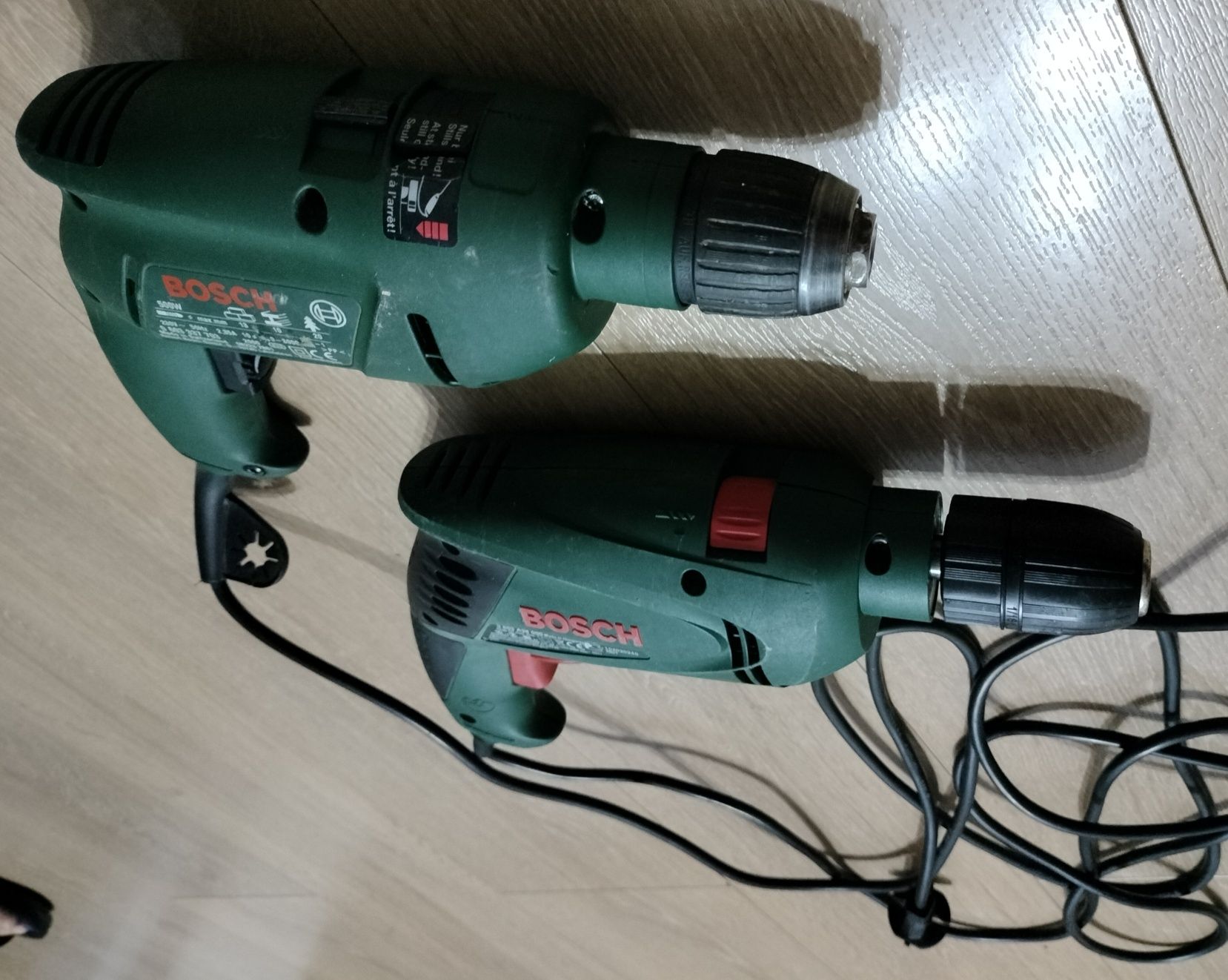 Vând bormașină Bosch cu percuție (2 bucăți)