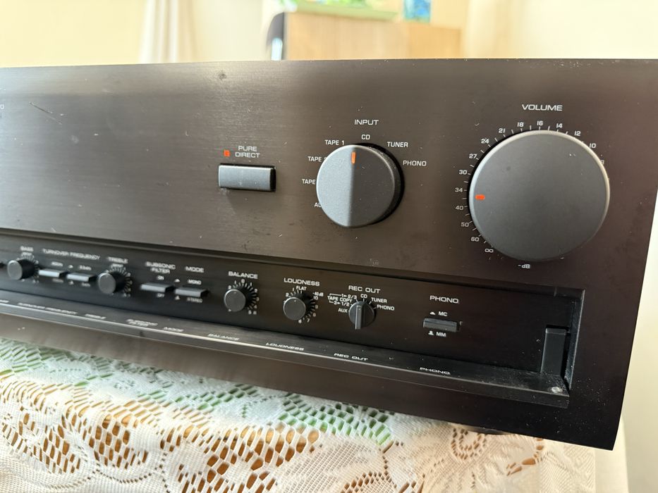 Yamaha AX-1070 Топ
