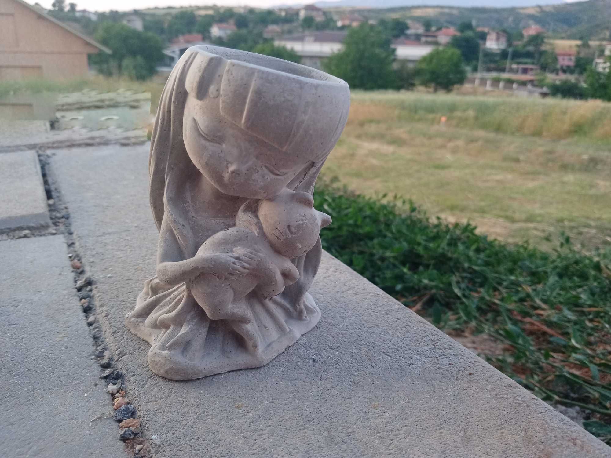 Саксии/ кашпи за кактуси/ сукуленти
