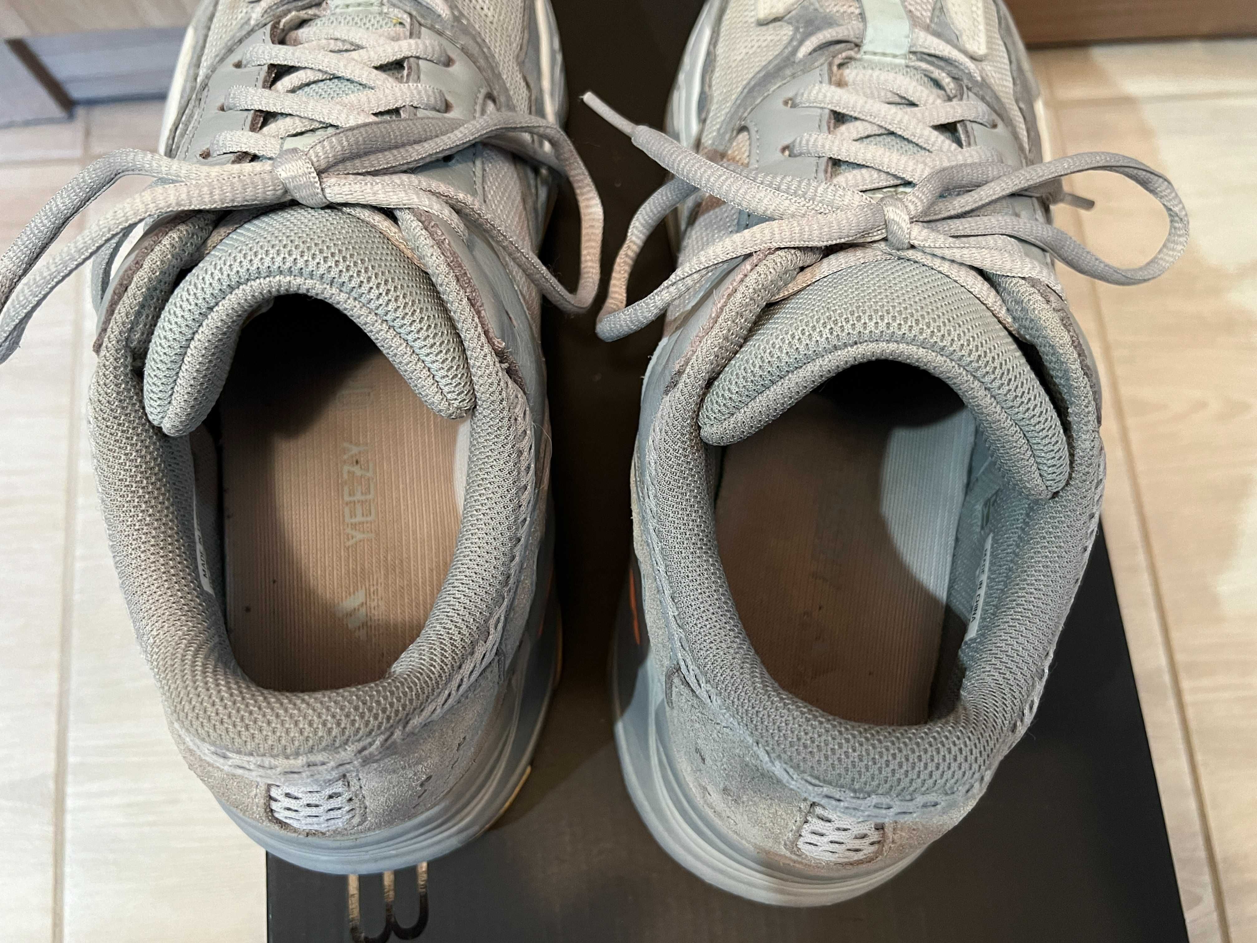 adidas YEEZY 700 мъжки маратонки номер 42,5