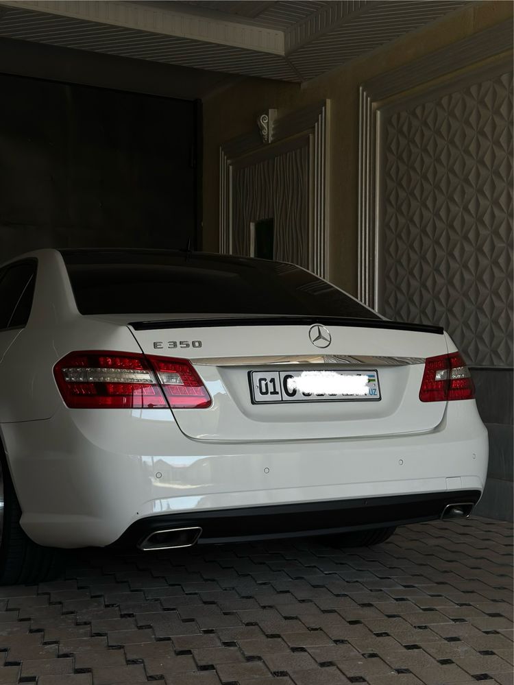 Mercedes-Benz 2010, E350 Full Avantgarde