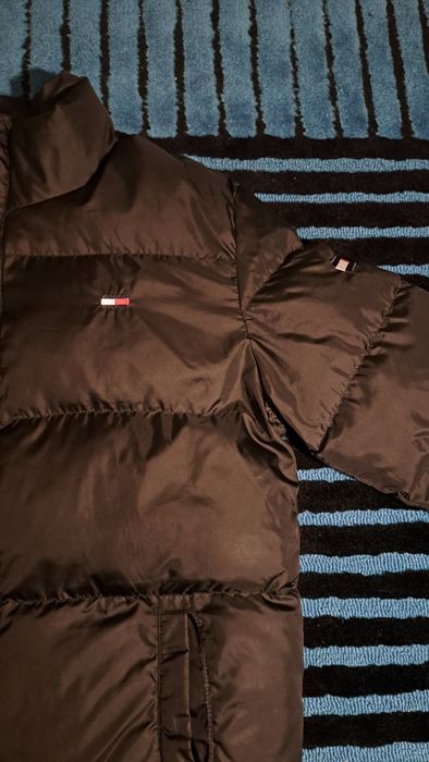 Vând geaca Tommy Hilfiger mărimea M