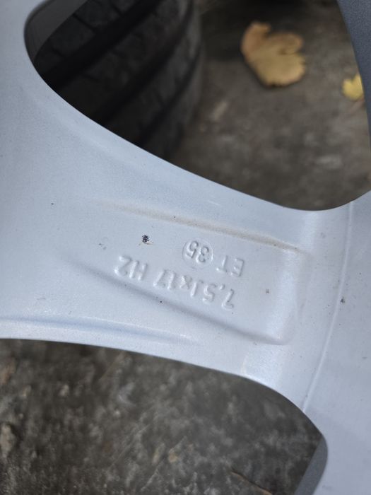 Джанти с гуми 17 5х112 
Гуми: Debica летни 225 45 17 DOT 2024
Джан