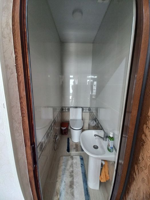 Таун хаус 4 хоналик Аэропортда жойлашган.Агентство