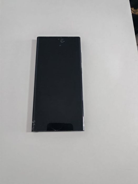 Vând telefoane: Samsung S22, Samsung S23 Ultra ceam spart nu display-u