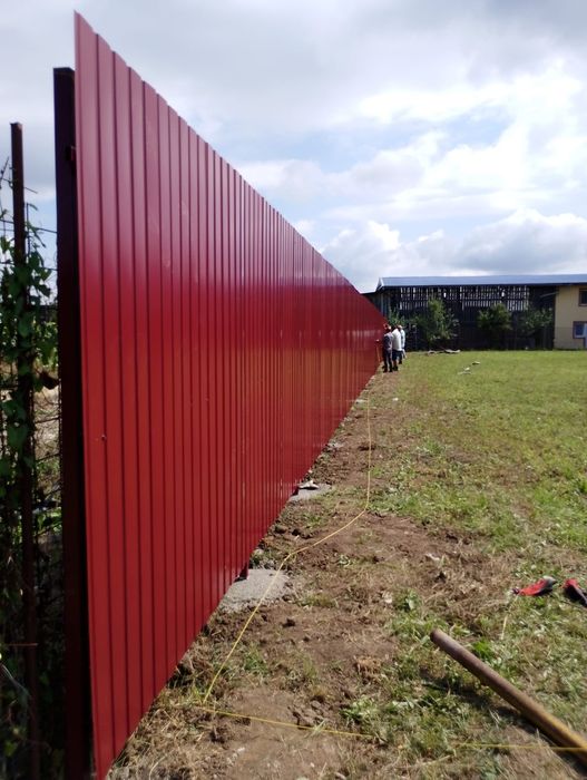 Garduri din sipca metalica, panou tip jaluzele, tabla, plasa si BCA
