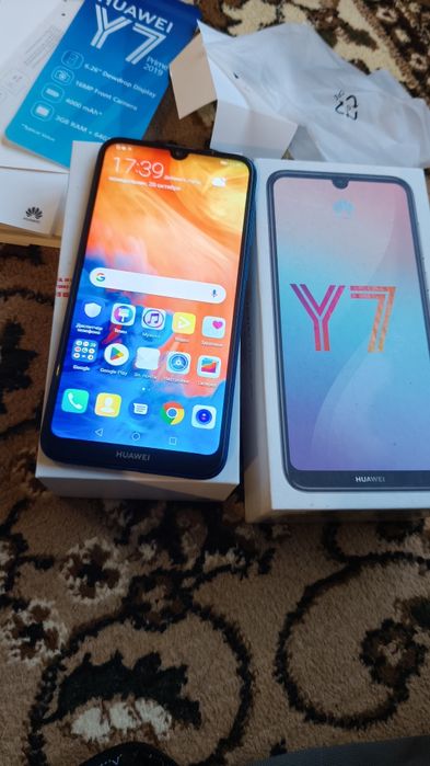 Телефон Хуавей у7.64+4.
