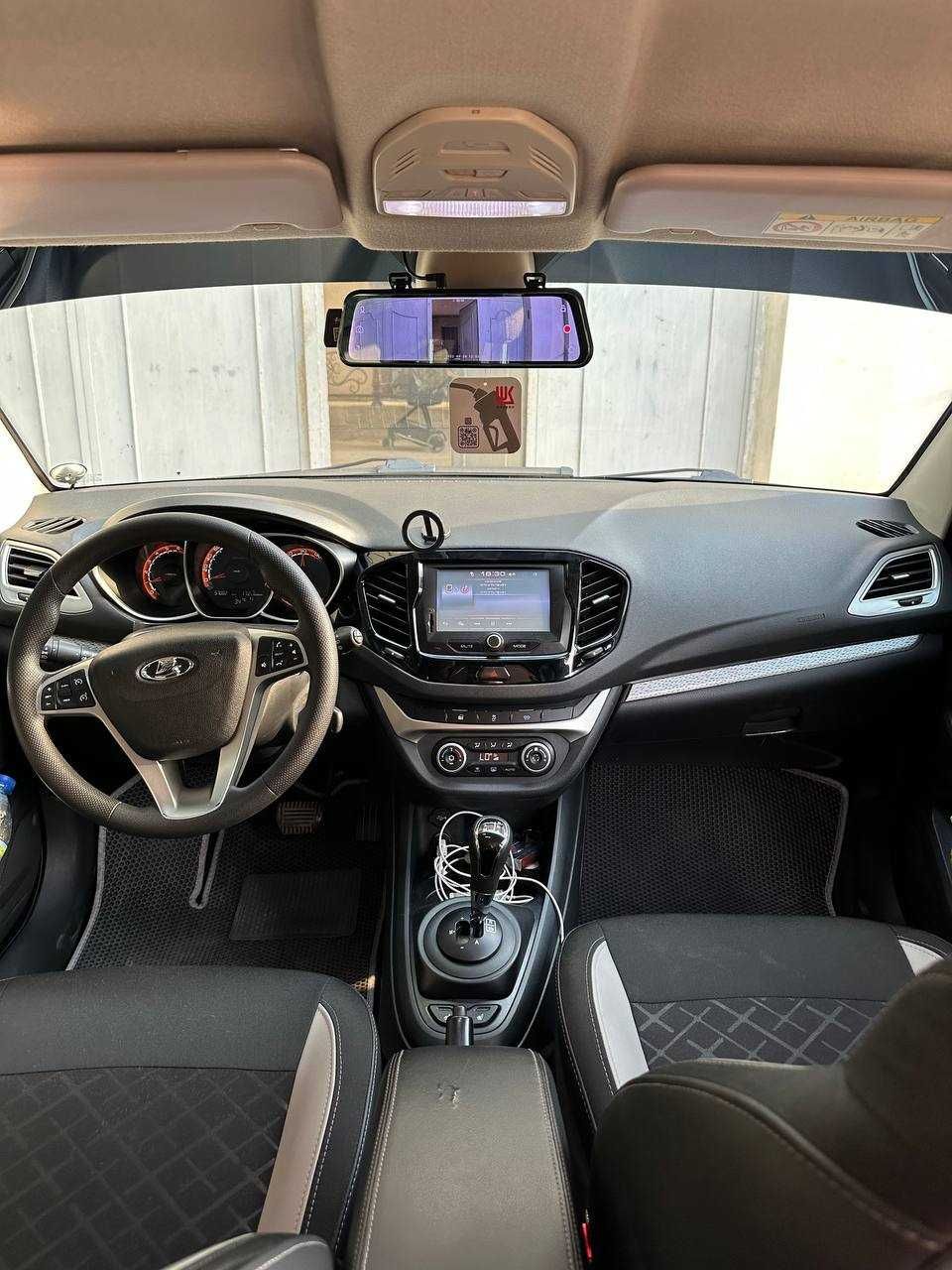 Lada Vesta SW Cross 1.8 ФУЛЛ