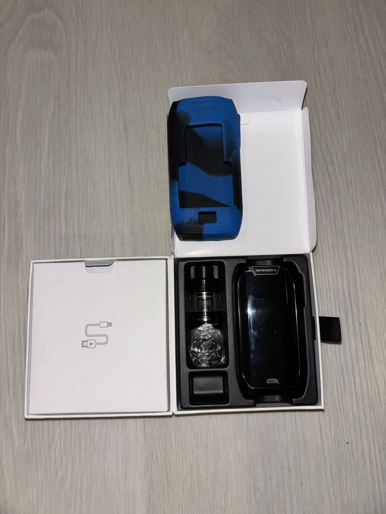 Vaporesso Revenger X 220W cu atomizor NRG