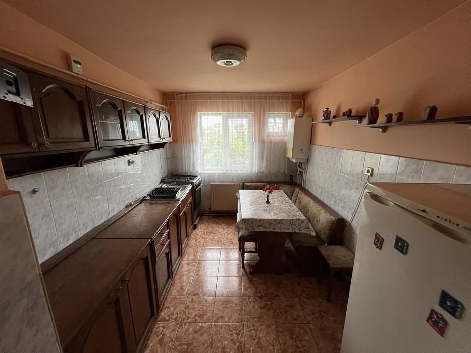 Chirie 2 camere decomandat Micro 16