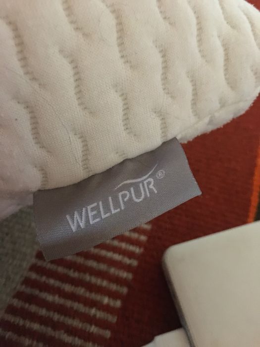 Wellpur Stryn възглавница с OEKO-Tex регулируема, мемори пяна