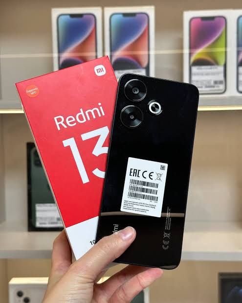 Xiaomi Redmi 13 в идеале.