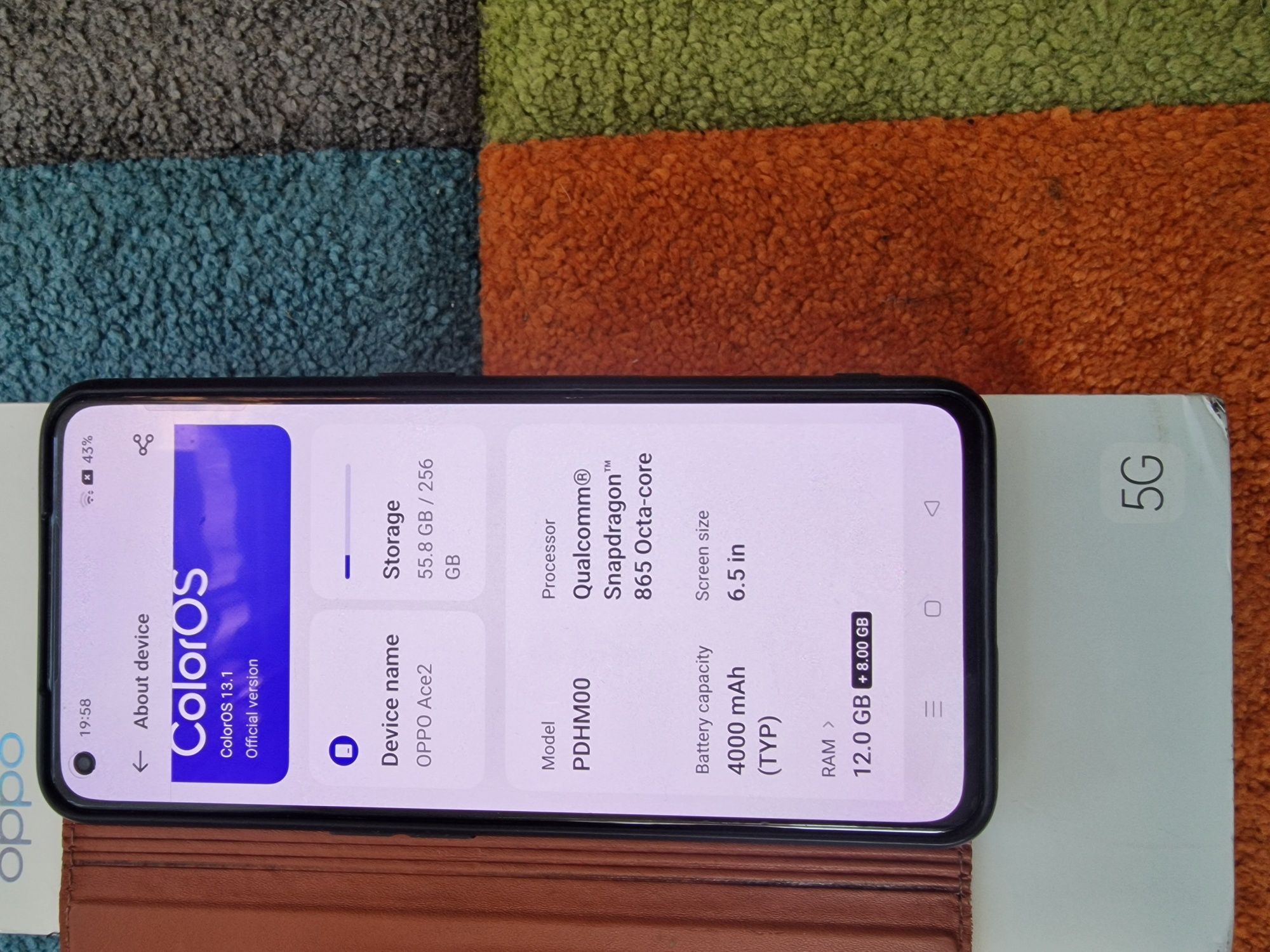 Смартфон Oppo Ace 2 с 12 + 8 gb ram и 256 gb rom