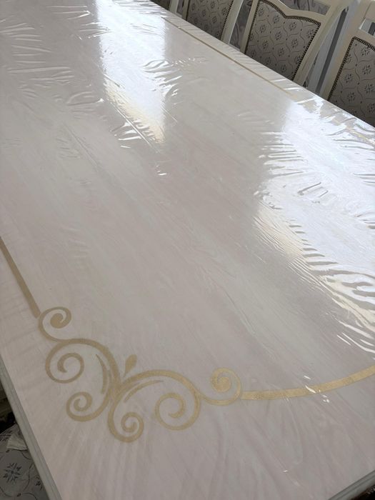 Стол стулья отличного качества почти новая