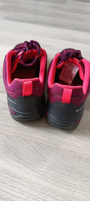 Vând ghete Decathlon măsură 36