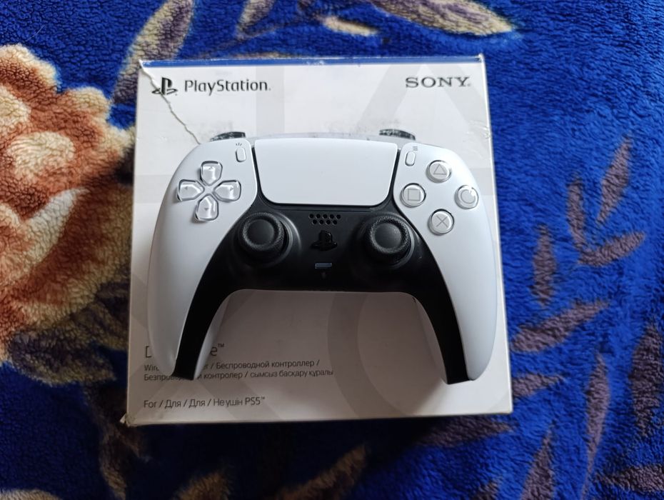 Джостик для PlayStation 5