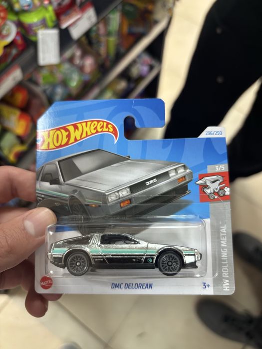 Hotwheels dmc delorean treasure hunt