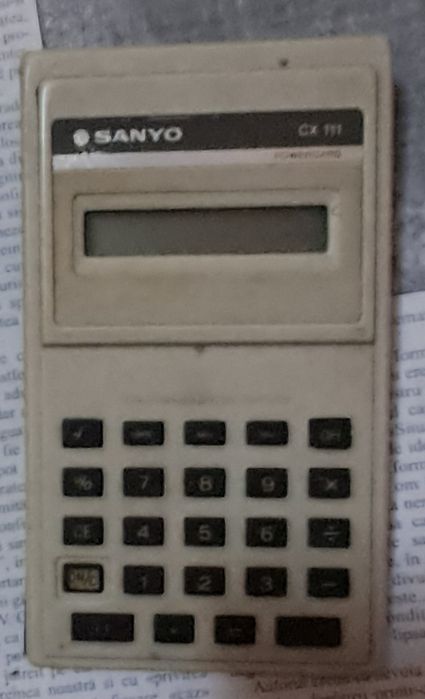 Calculator Sanyo model mai vechi