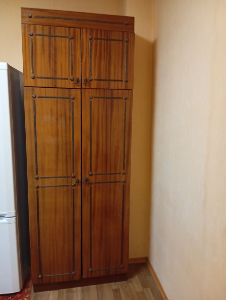 Продам стенку в хорошем состоянии