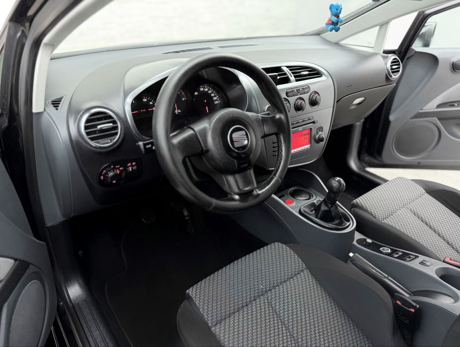 Vând Seat Leon 2008 1.9 tdi 105 cp Toate actele in regula