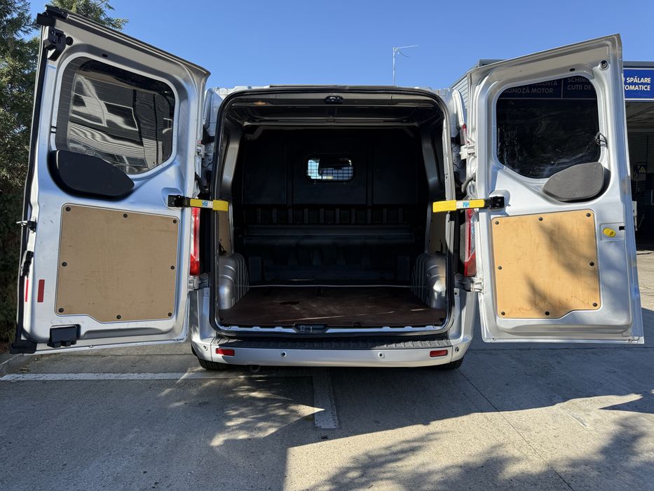 Transit Custom Combii 6 locuri+Marfa An 2017 2.0D Euro6,Clima,Vebasto