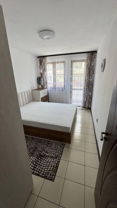 Дава се под наем Многостаен апартамент в Бургас, Възраждане - 100 кв.м за 612 € - Снимка #4