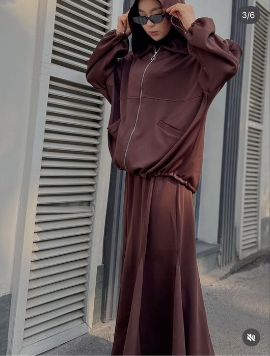 Продам двойку цвет шоколад размер стандар подойдет до 48 новая