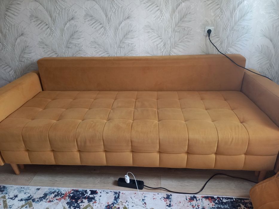 Диван б/у 70000 тыс