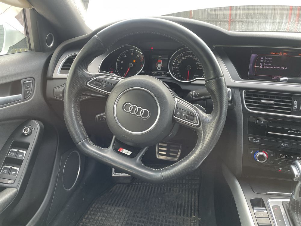 Volan sport Audi A4 A5 s line impecabil complet