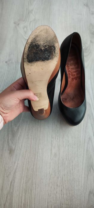 Черни токчета с дървена платформа