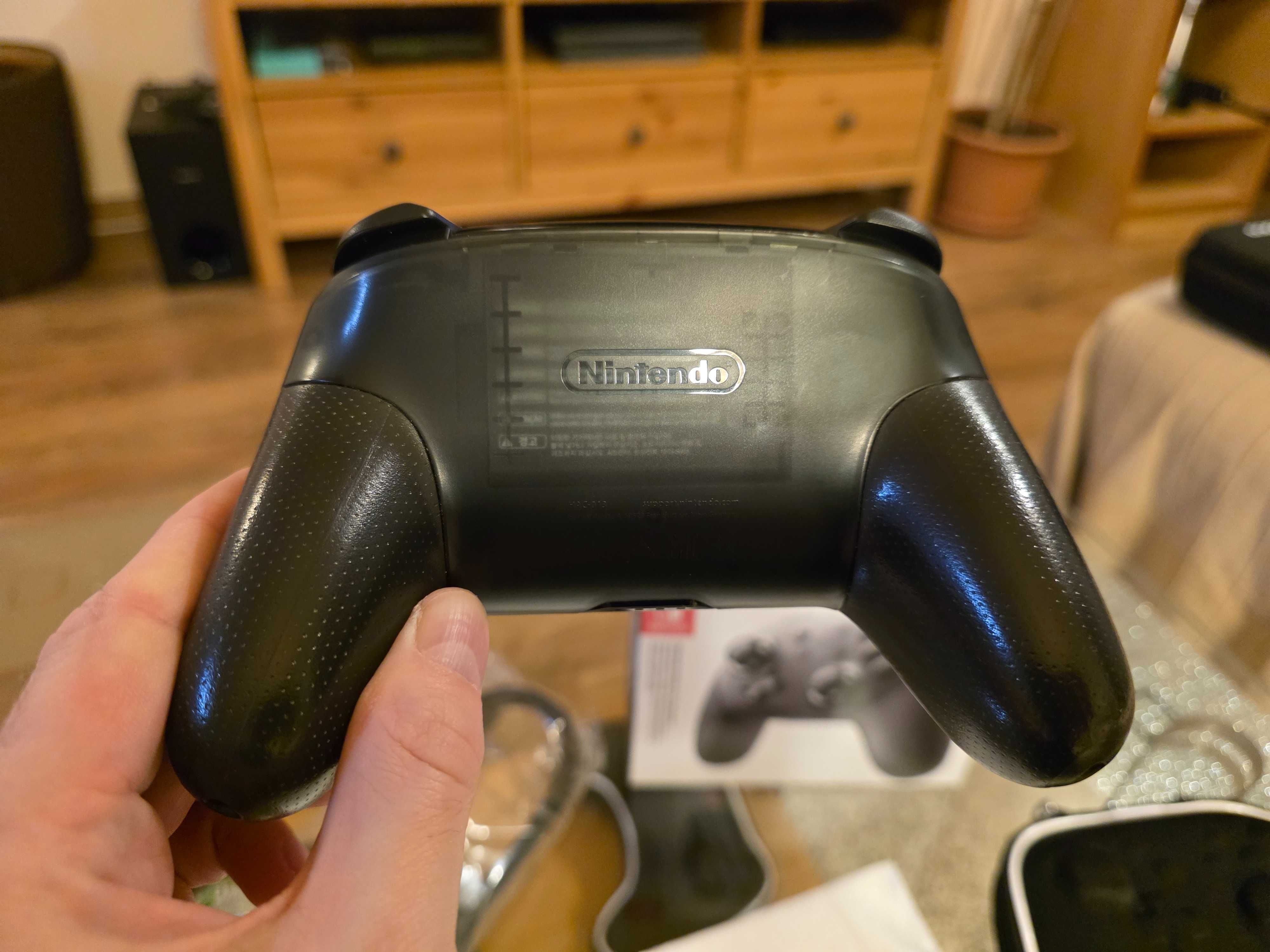 Nintendo Switch Pro Controller