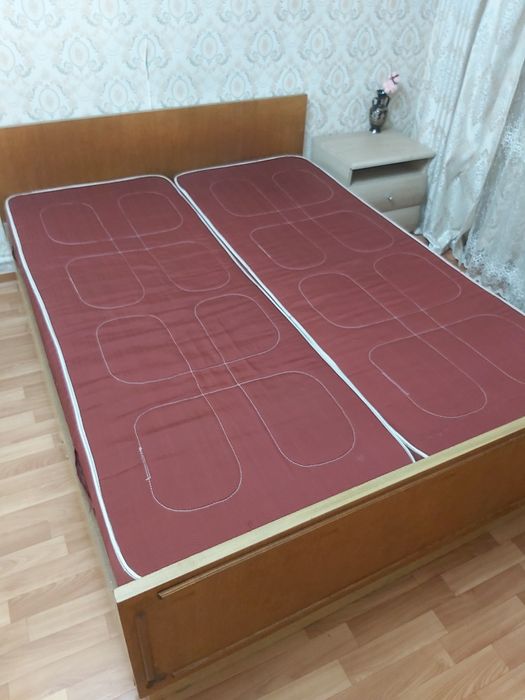 Продам 2х спальную кровать бу