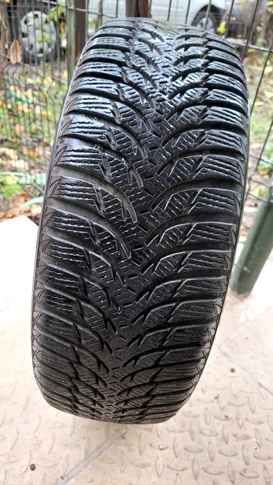 4 anvelope iarna , 205 55 R16 ,rulate putini km , KUMHO , fara petice