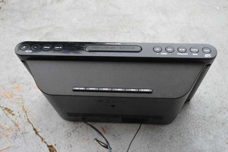 Sony ICF-DS15iPN Radio Ceas Deşteptător iPod iPhone Dock Con Lightning