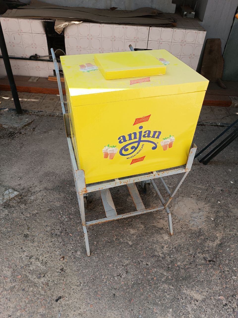 4 ta pòke va 2 ta arava sotiladi
