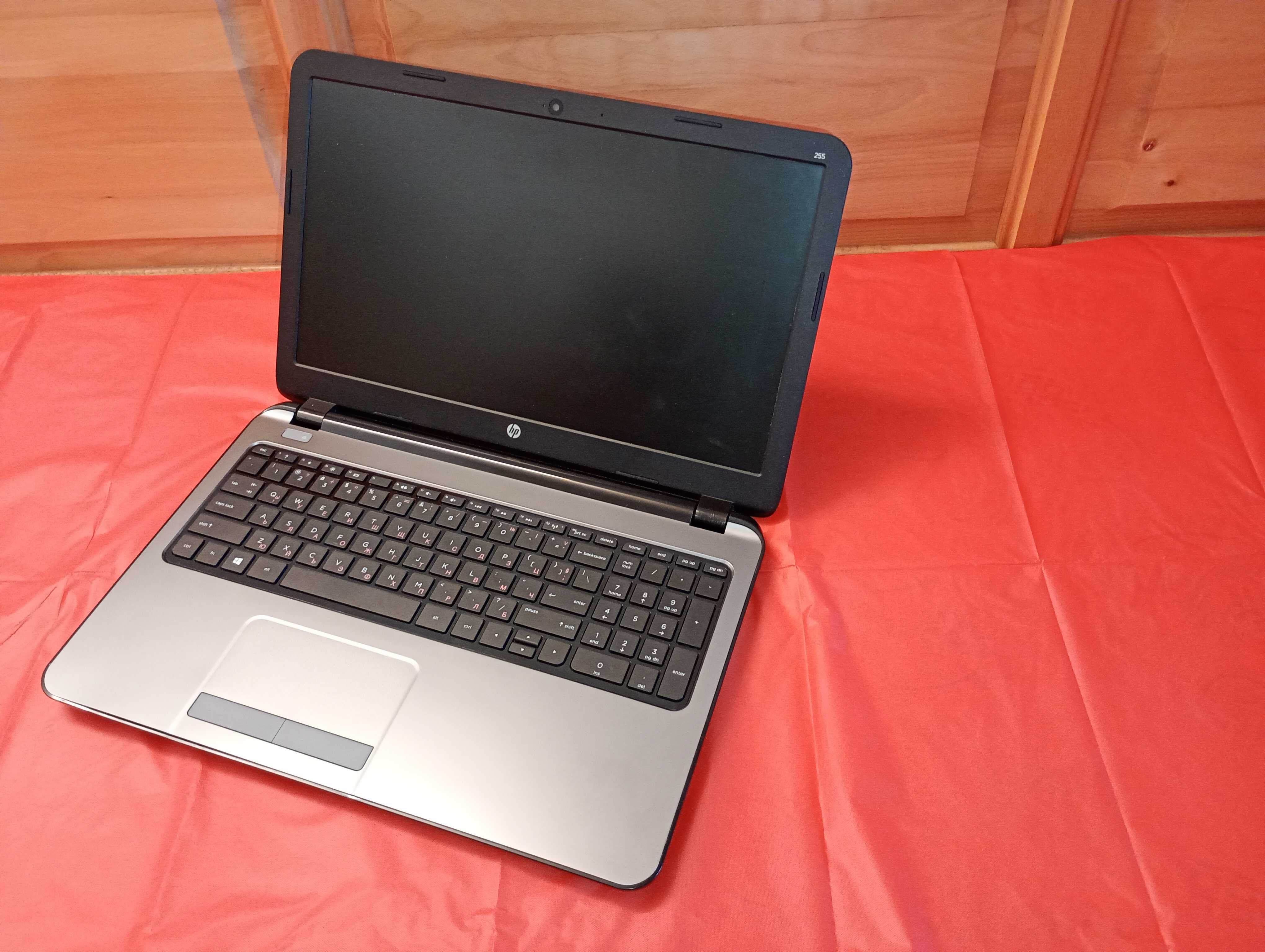 Лаптоп HP 255 G3 неразличим от нов