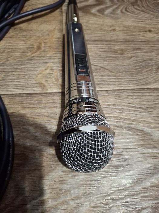 Микрофоны кабельные.