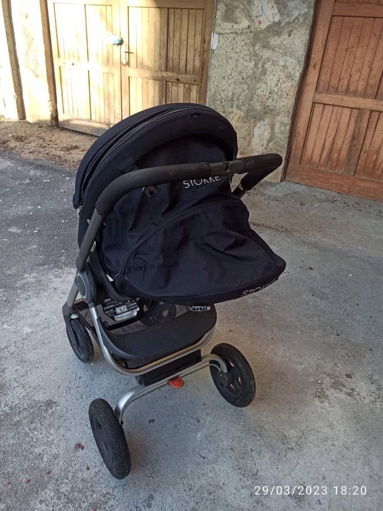 Бебешка количка STOKKE