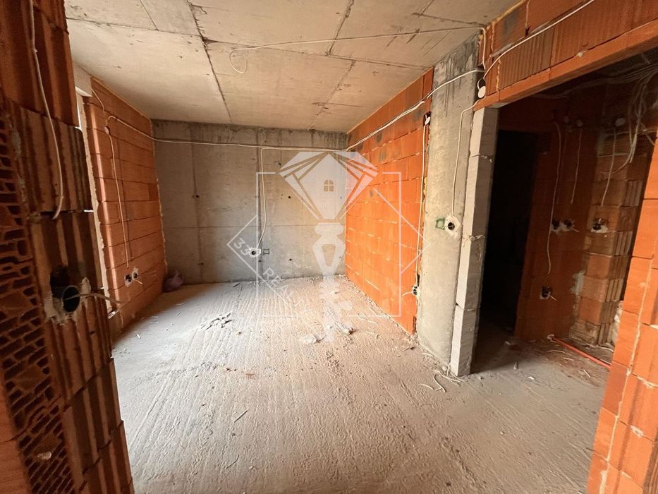 Продава се Едностаен апартамент в Пловдив, Южен - 41 кв.м за 1342 €/кв.м - Снимка #3