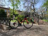 Продам карбоновый шоссейный велосипед Cannondale SuperSix Evo Disc