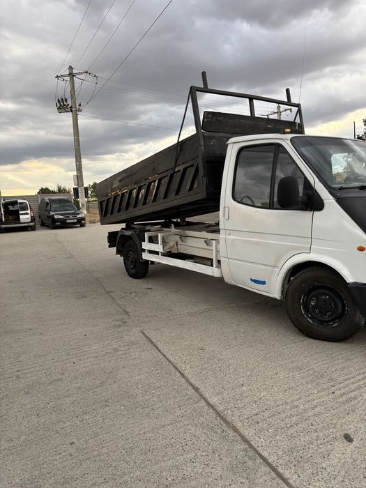 Vând Ford Transit