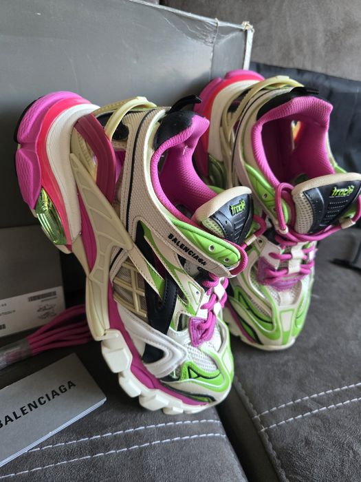Balenciaga Дамски маратонки 
TRACK.2 OPEN SNEAKER
TISSU HOLA-MP P327 F