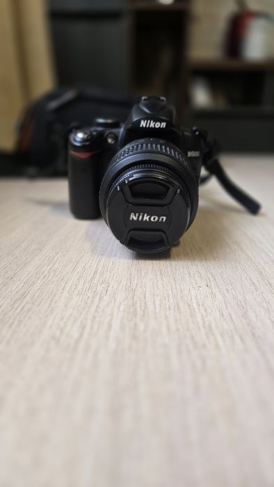 Продам Nixon D5000