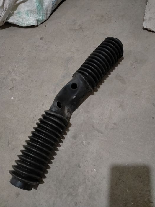 Пыльник рулевой рейки audi