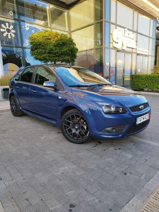 FORD FOCUS, ST пакет, TITANIUM, джанти SPARCO
2.0 бензин, 145 к.с, 5-с